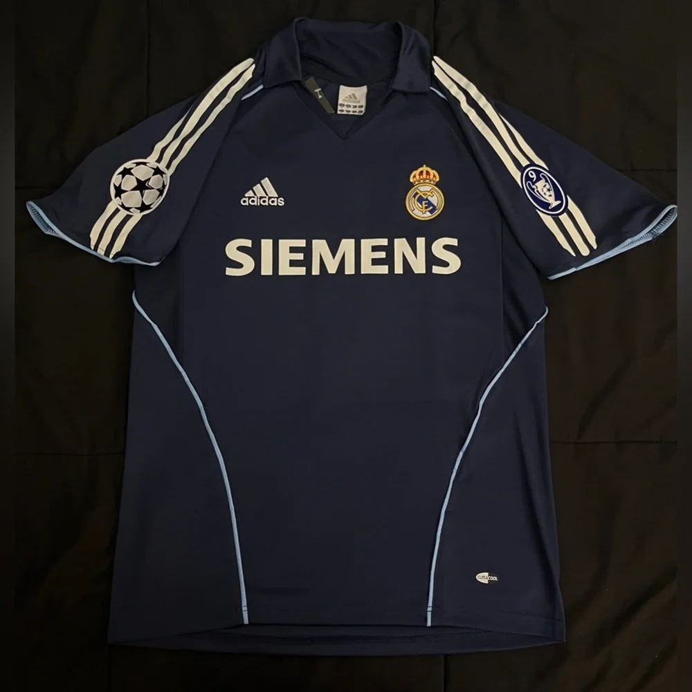 Zidane #5 Real Madrid Blue 2005/2006 retro soccer jersey UCL - Picture 2 of 6